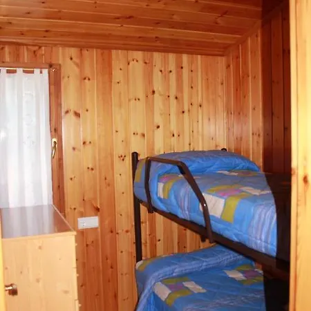 Valle De Tena 营地