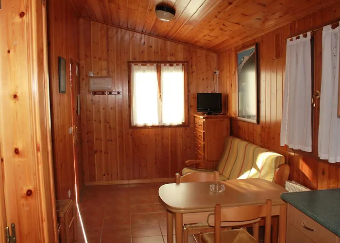 Camping Valle De Tena 3*